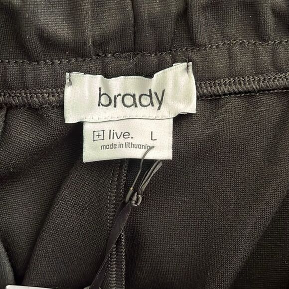 Brady Regenerate Ponte Football Shorts Size L NWT Black - Picture 3 of 8